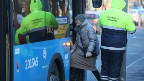 В Хабаровске в Родительский день запустят дополнительный транспорт