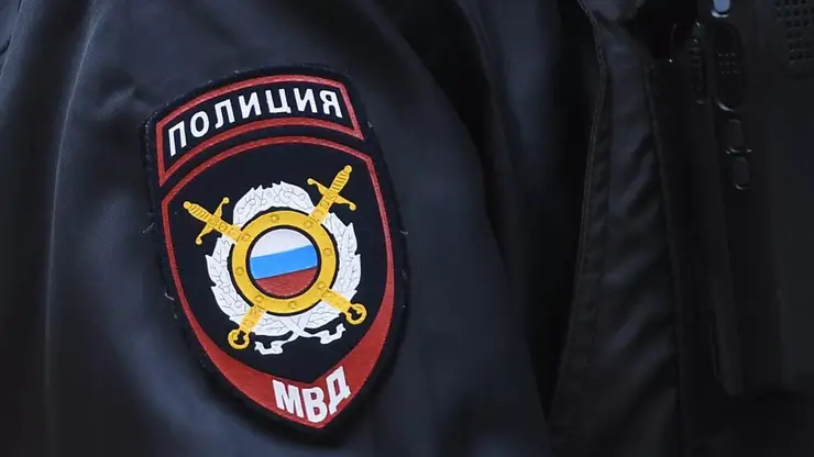 В Красноярском крае задержали курьера мошенников, который год назад ограбил ювелирный салон