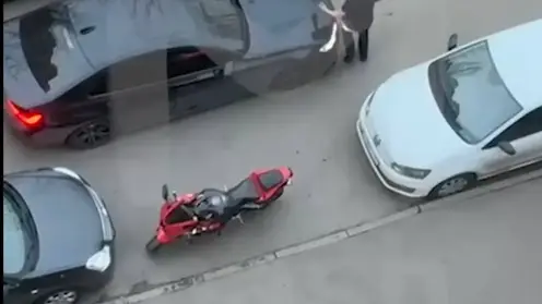 Москвич насмерть зарезал байкера из-за замечания о неправильной парковке. Убийца объявлен в розыск